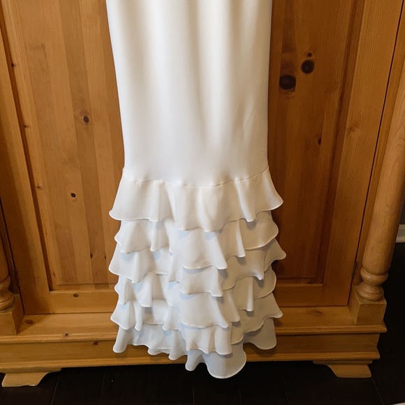 Custom-madeFits size 4/6. Worn on a 5’4” female. - Picture 3 of 6